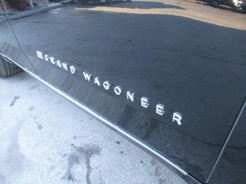 2022 Jeep Grand Wagoneer Series II