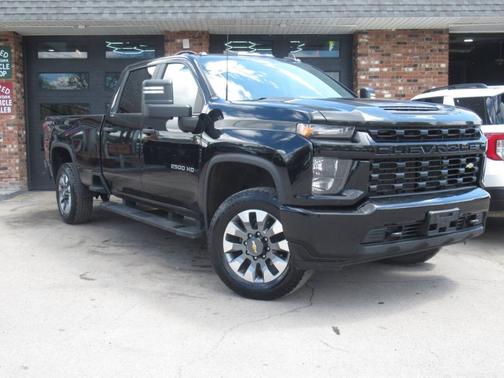 Jet Black 2022 Chevrolet Silverado 2500 Custom