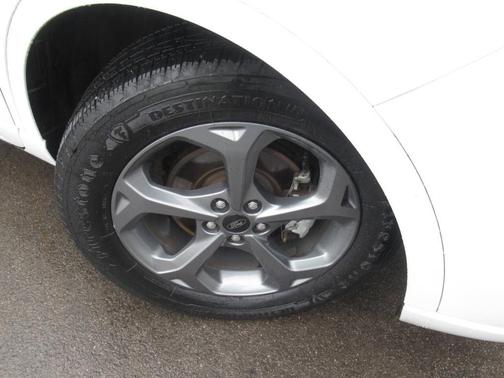 Oxford White 2023 Ford Escape ST-Line