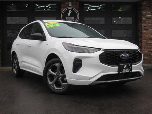 Oxford White 2023 Ford Escape ST-Line