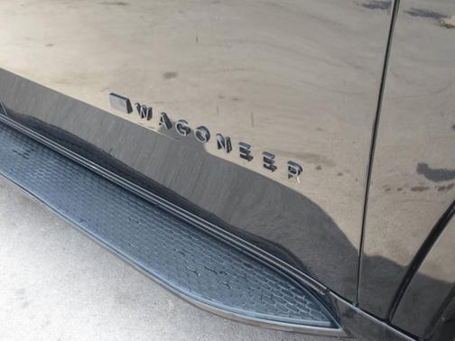 Diamond Black 2024 Jeep Wagoneer Series II