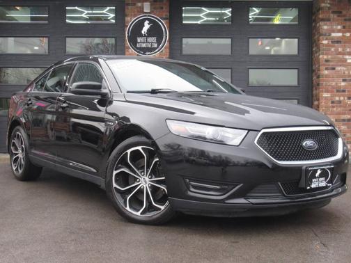 2016 Ford Taurus SHO