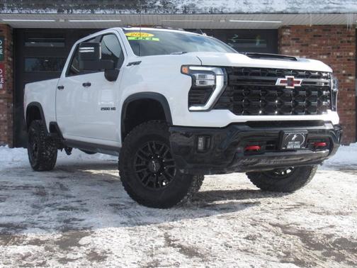 2025 Chevrolet Silverado 2500 ZR2