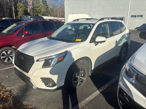2024 Subaru Forester Premium
