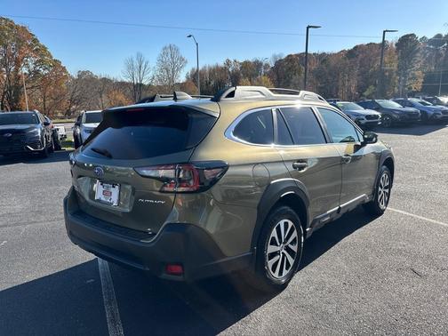 2025 Subaru Outback Premium