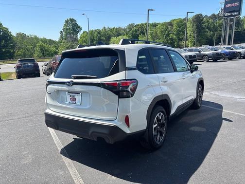 Crystal Wht Prl 2026 Subaru Forester Premium