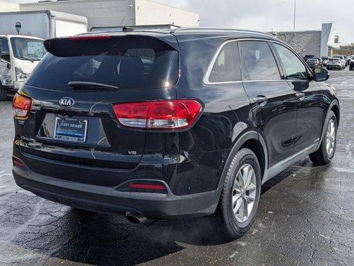 2017 Kia Sorento LX