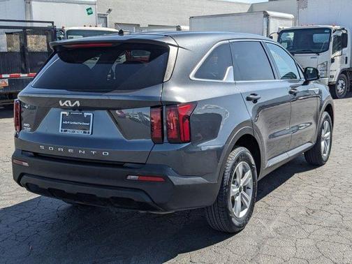 2022 Kia Sorento LX