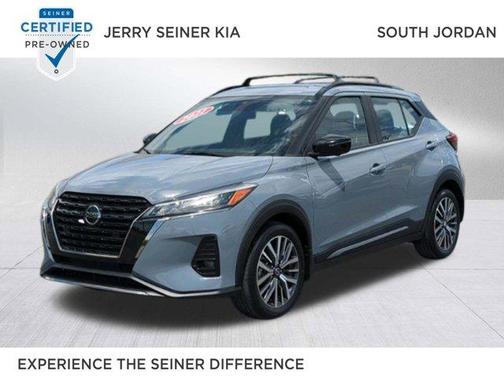 2021 Nissan Kicks SR