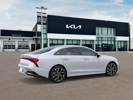 2025 Kia K5 EX