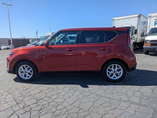 2024 Kia Soul LX