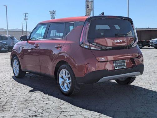 2024 Kia Soul LX
