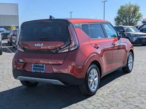 2024 Kia Soul LX