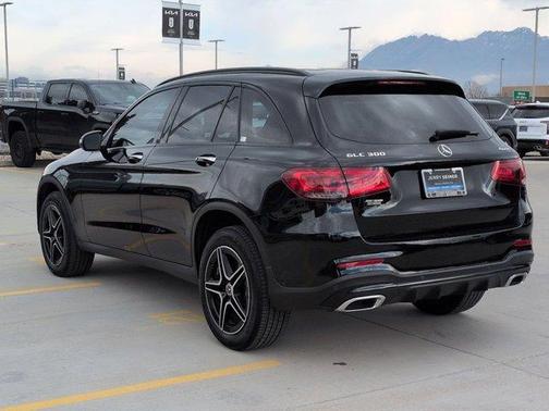 2022 Mercedes-Benz GLC 300 Base 4MATIC