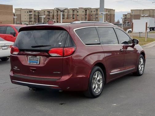 2017 Chrysler Pacifica Limited
