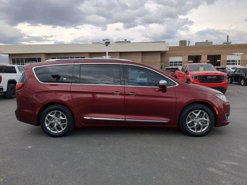 2017 Chrysler Pacifica Limited
