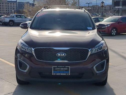 2016 Kia Sorento LX