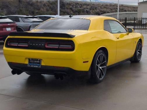 2018 Dodge Challenger 392 Hemi Scat Pack Shaker