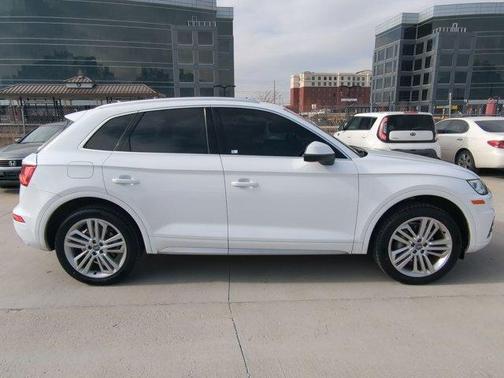 2018 Audi Q5 2.0T Premium Plus