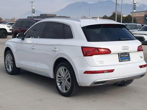 2018 Audi Q5 2.0T Premium Plus