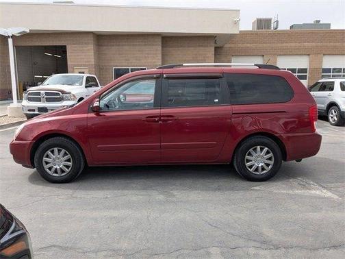 2011 Kia Sedona LX