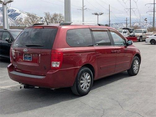 2011 Kia Sedona LX
