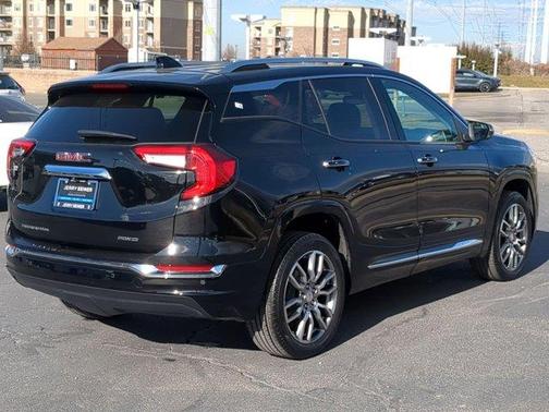 2023 GMC Terrain Denali