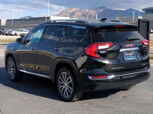 2023 GMC Terrain Denali