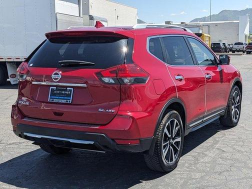 2017 Nissan Rogue SL