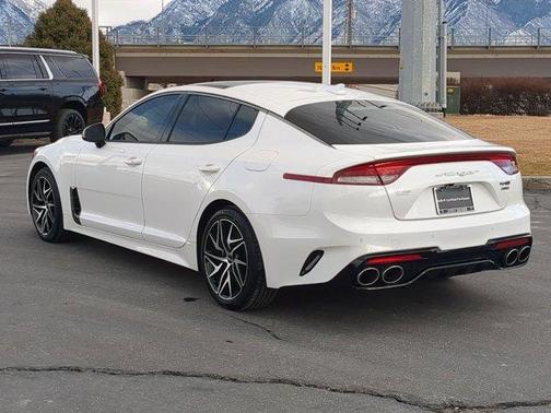 2022 Kia Stinger GT-Line