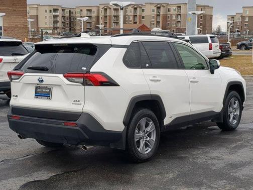 2023 Toyota RAV4 Hybrid XLE