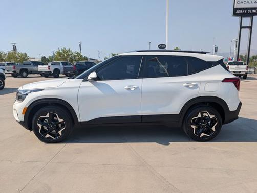 Snow White Pearl 2025 Kia Seltos S