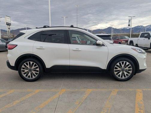 2020 Ford Escape Titanium Hybrid