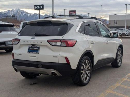 2020 Ford Escape Titanium Hybrid