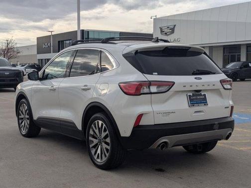 2020 Ford Escape Titanium Hybrid