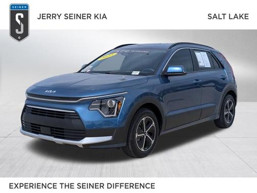 Mineral Blue 2025 Kia Niro EX