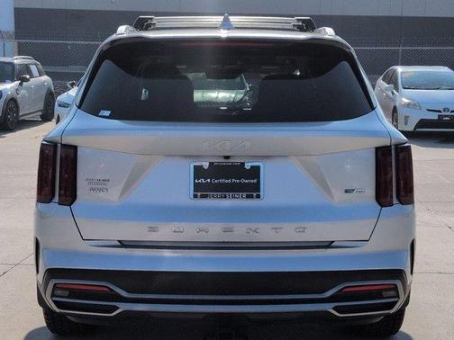 2022 Kia Sorento Plug-In Hybrid SX