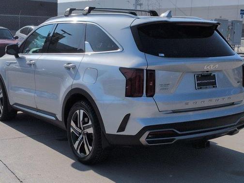 2022 Kia Sorento Plug-In Hybrid SX