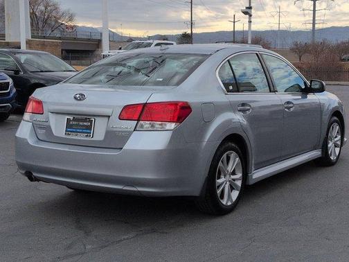 2014 Subaru Legacy 2.5i Premium
