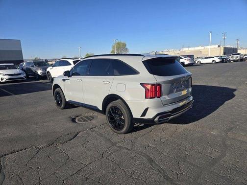 2023 Kia Sorento SX