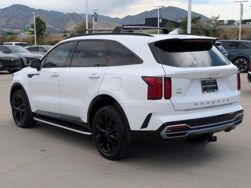 2022 Kia Sorento SX