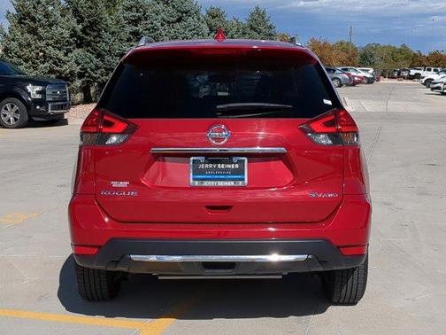 2017 Nissan Rogue SV