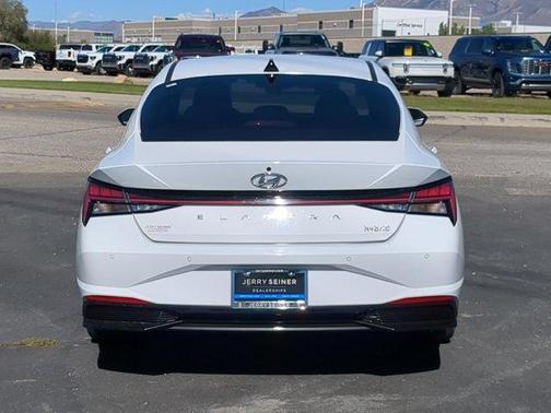 2022 Hyundai ELANTRA HEV Limited
