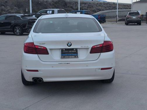 2015 BMW 528 i