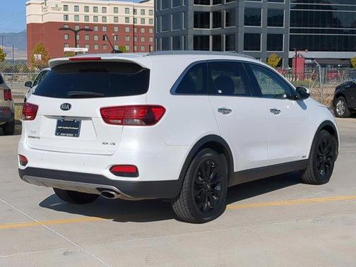 2020 Kia Sorento EX V6