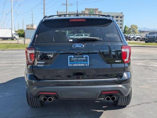 2018 Ford Explorer sport
