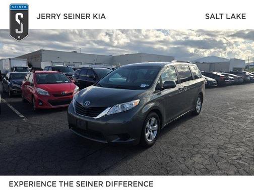 2012 Toyota Sienna LE