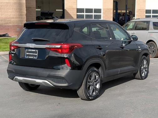 2023 Kia Seltos LX