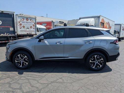 2024 Kia Sportage EX