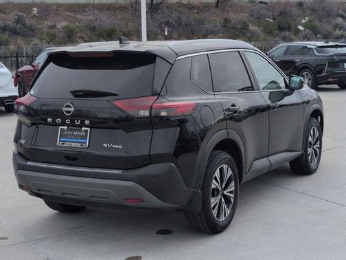 2022 Nissan Rogue SV